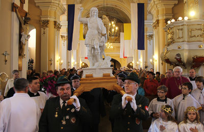 Figura św. Michała Archanioła z Gargano w Pogorzeli