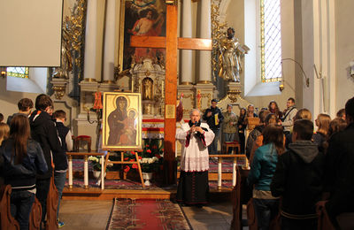 Lututów cieszy się obecnością Symboli ŚDM 