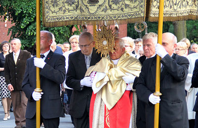 Kongresowa stacja w ostrowskiej Konkatedrze