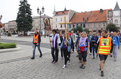 Biało - fioletowi wyruszyli z Kępna do Maryi