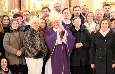 Bp Edward na dorocznym spotkaniu z katechetami 