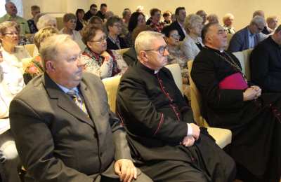 Eucharystia umocnieniem w radości i cierpieniach Kościoła  -  konferencja eucharystyczna w Nowych Skalmierzycach