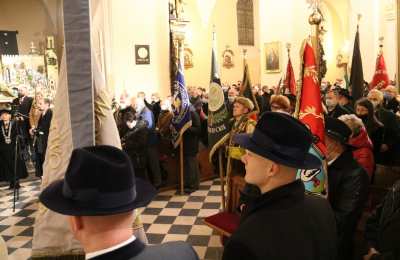 Spotkanie noworoczne bractwa kurkowego w krotoszyńskiej bazylice pw. św. Jana Chrzciciela