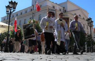 III Procesja Różańcowa za Polskę przeszła ulicami Kalisza
