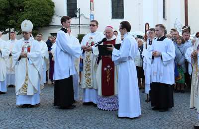 Życie najpiękniejszym darem Boga - czerwcowa modlitwa za rodziny i w obronie życia