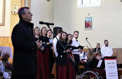 Wolność potrzebuje prawdy – koncert papieski w Latowicach