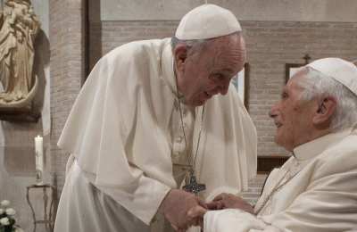 Papież Franciszek prosi o modlitwę za Benedykta XVI