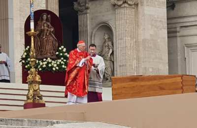 Msza św. pogrzebowa papieża seniora Benedykta XVI