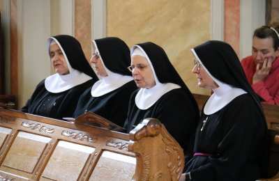 Siostry Franciszkani Rodziny Maryi zawierzyły swoją posługę św. Józefowi