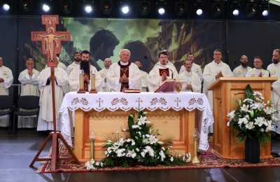 Dotyk pokoju - XXX Spotkanie Młodych w Wołczynie - Eucharystia