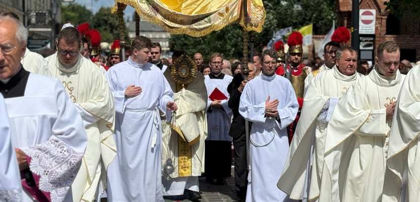 Uroczystość Bożego Ciała w Kaliszu A.D. 2025