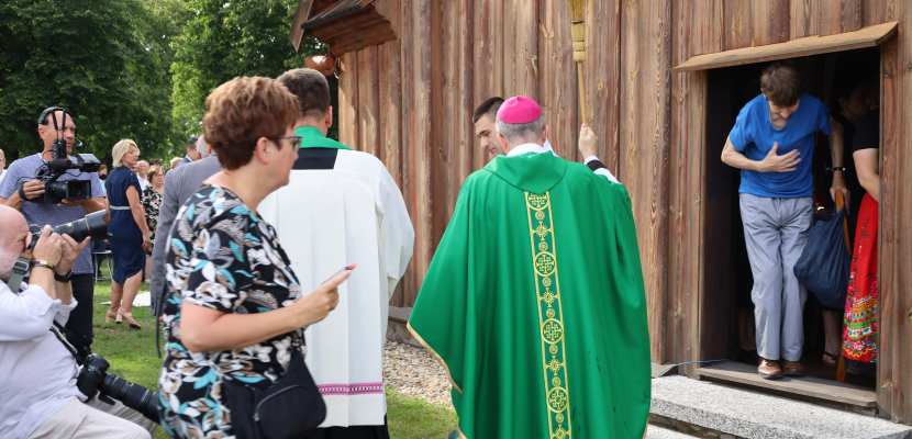 Poświęcenie prac renowacyjnych w kościele św. Marii Magdaleny w Krotoszynie