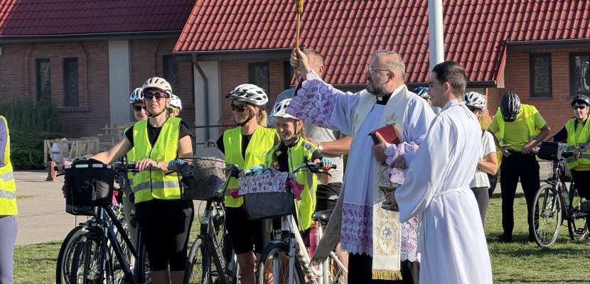 Na rowerach do Maryi - pielgrzymi z Ostrowa Wielkopolskiego wyruszyli w drogę!
