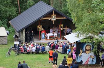 Jubileuszowa 25. Diecezjalna Pielgrzymka na Górę Krzyża Jubileuszowego w Kobylej Górze