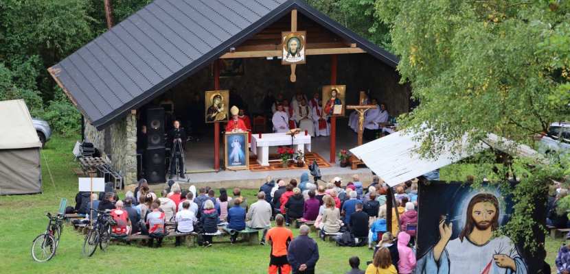 Jubileuszowa 25. Diecezjalna Pielgrzymka na Górę Krzyża Jubileuszowego w Kobylej Górze