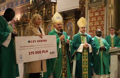 Zakończenie akcji pomocowej "Oczy Afryki" dla diecezji Bouar