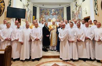 Bp Łukasz Buzun ustanowił nadzwyczajnych szafarzy Komunii Świętej