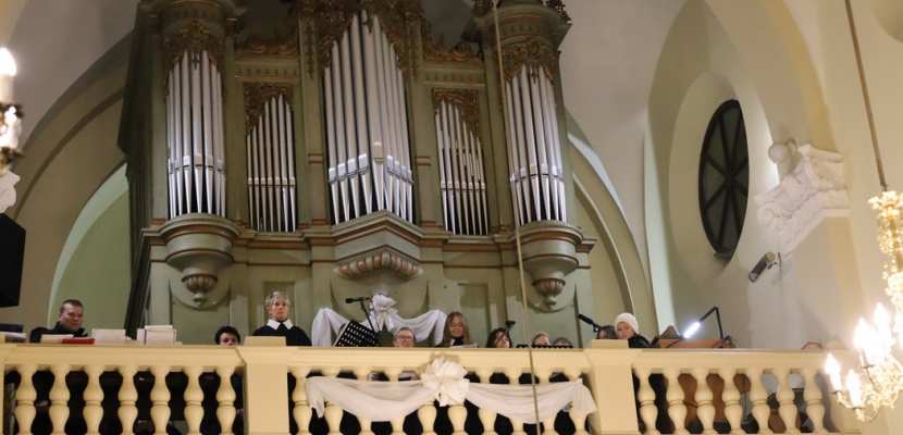Poświęcenie odnowionych organów w kościele w Wójcinie