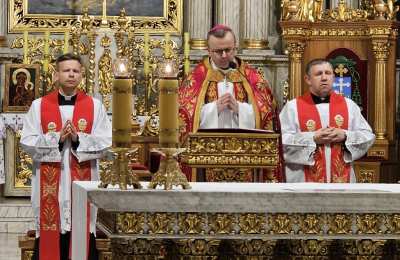 Droga krzyżowa i Msza św. w intencji osób skrzywdzonych wykorzystaniem seksualnym