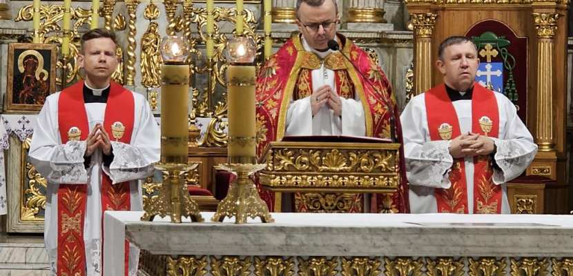 Droga krzyżowa i Msza św. w intencji osób skrzywdzonych wykorzystaniem seksualnym