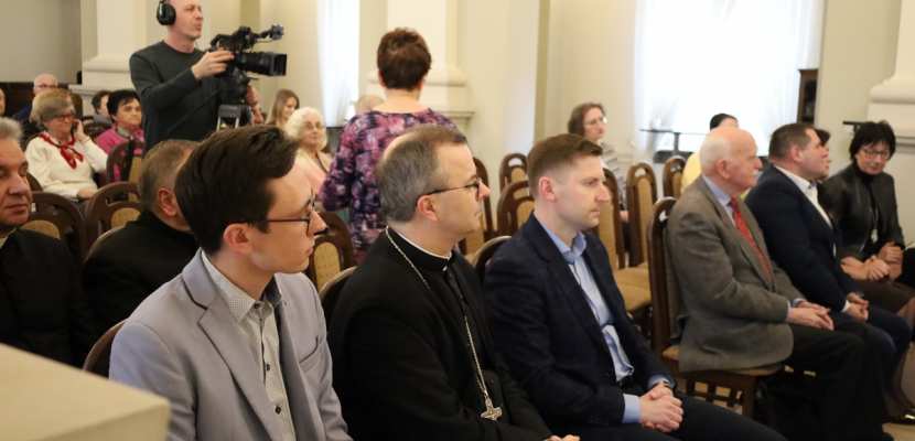 Prezentacja książki o ks. Józefie Sieradzanie w Domu Pielgrzyma przy NArodowym Sanktuarium św. Józefa w Kaliszu