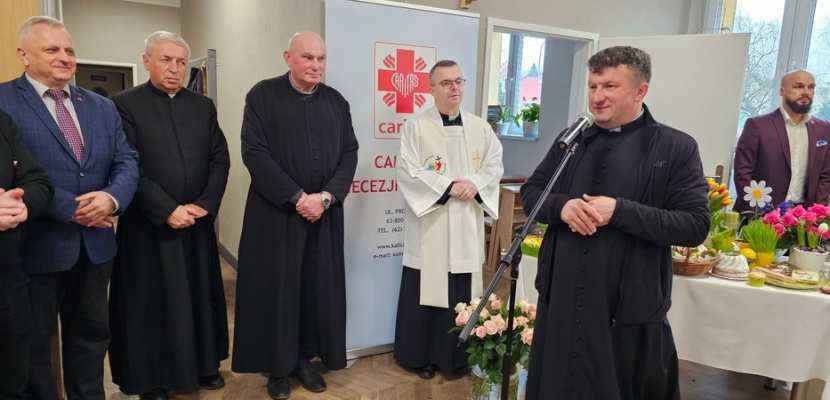 200 osób na śniadaniu wielkanocnym w Domu Opieki Carita