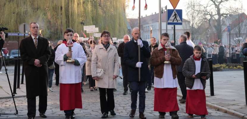 IV Droga Światła przeszła ulicami Ostrowa Wielkopolskiego