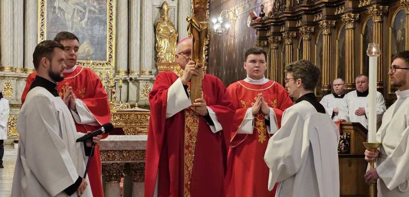 Liturgia Męki Pańskiej w Katedrze Kaliskiej A.D. 2026