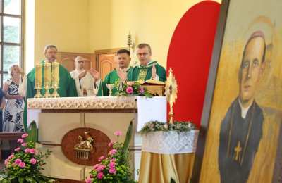 Obrzęd wybudzenia instrumentu organowego w kościele bł. Michała Kozala w Krotoszynie