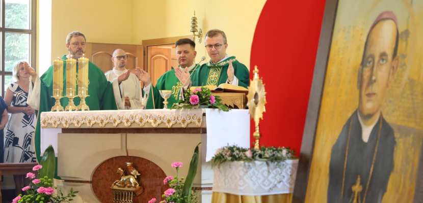 Obrzęd wybudzenia instrumentu organowego w kościele bł. Michała Kozala w Krotoszynie