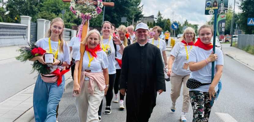 28. Piesza Pielgrzymka Dzieci, Młodzieży i Rodzin z Sokolnik dotarła do św. Józefa w Kalisz