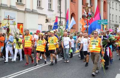 389. Kaliska Piesza Pielgrzymka na Jasną Górę wróciła do Narodowego Sanktuarium św. Józefa w Kaliszu