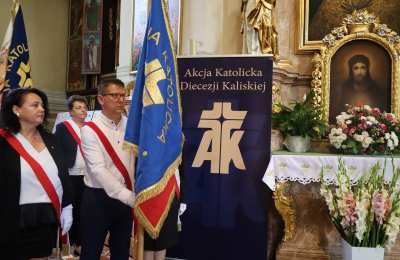 Obchody 30-lecia istnienia Akcji Katolickiej Diecezji Kaliskiej podczas VI Pielgrzymki Akcji Katolickiej do Św. Józefa