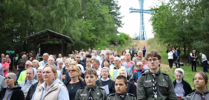 Diecezjalna Pielgrzymka na Górę Krzyża Milenijnego